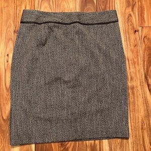 New The Limited Black Tweed Skirt Leather Piping -Sz 8